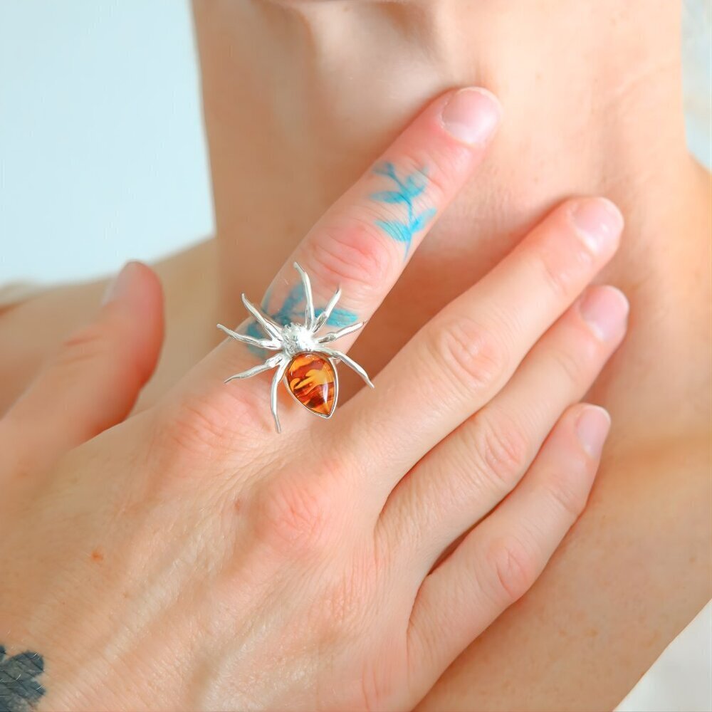 Baltic Amber Spider Ring in 925 Sterling Silver